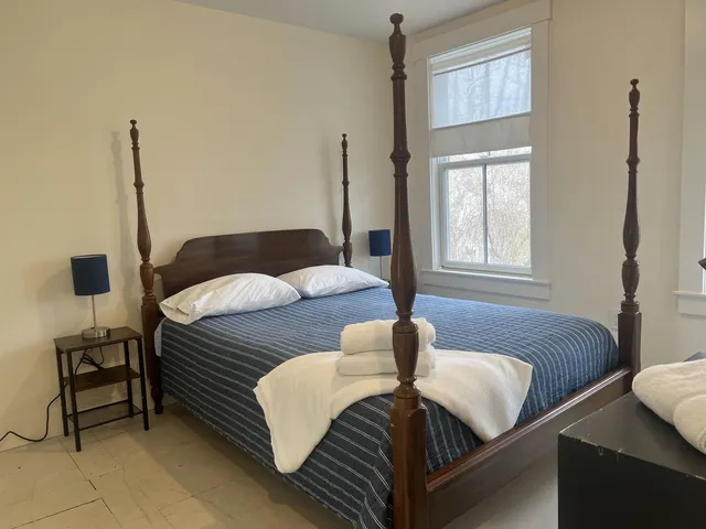 $3,000 | 17 Lake Street, Unit 1, Meredith, NH 03253