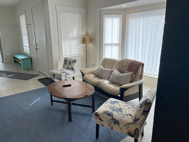 $3,000 | 17 Lake Street, Unit 1, Meredith, NH 03253