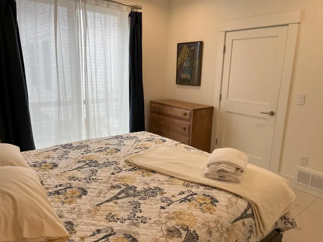 $3,000 | 17 Lake Street, Unit 1, Meredith, NH 03253