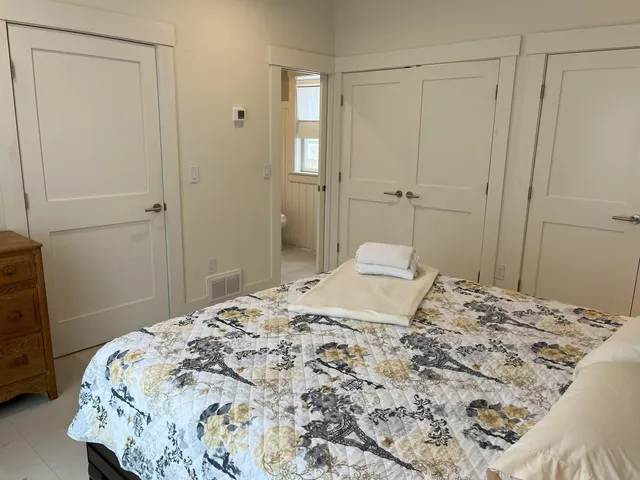 $3,000 | 17 Lake Street, Unit 1, Meredith, NH 03253