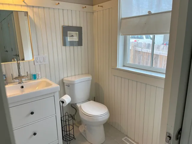 $3,000 | 17 Lake Street, Unit 1, Meredith, NH 03253