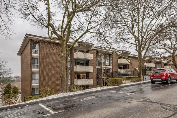 $138,000 | 2401 Charlemagne Circle, Pittsburgh, PA 15237