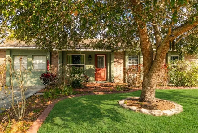 $416,000 | 1813 Nova Drive, Valrico, FL 33596