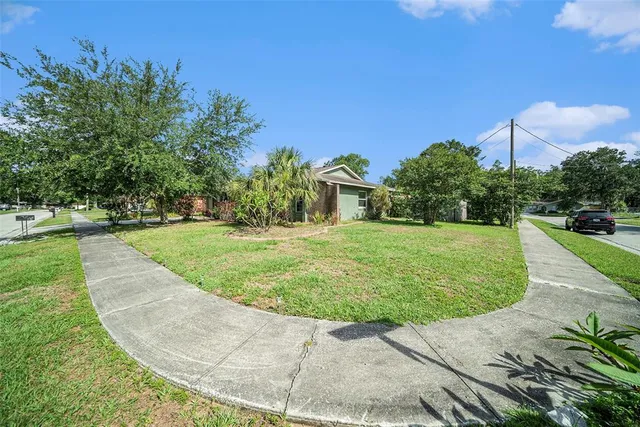 $416,000 | 1813 Nova Drive, Valrico, FL 33596