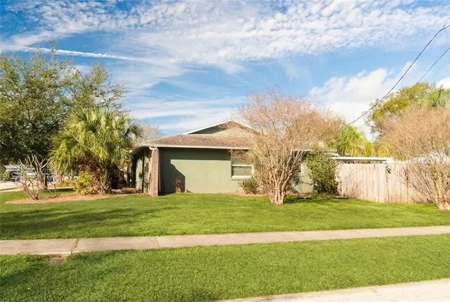 $416,000 | 1813 Nova Drive, Valrico, FL 33596