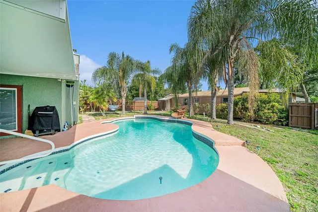 $416,000 | 1813 Nova Drive, Valrico, FL 33596