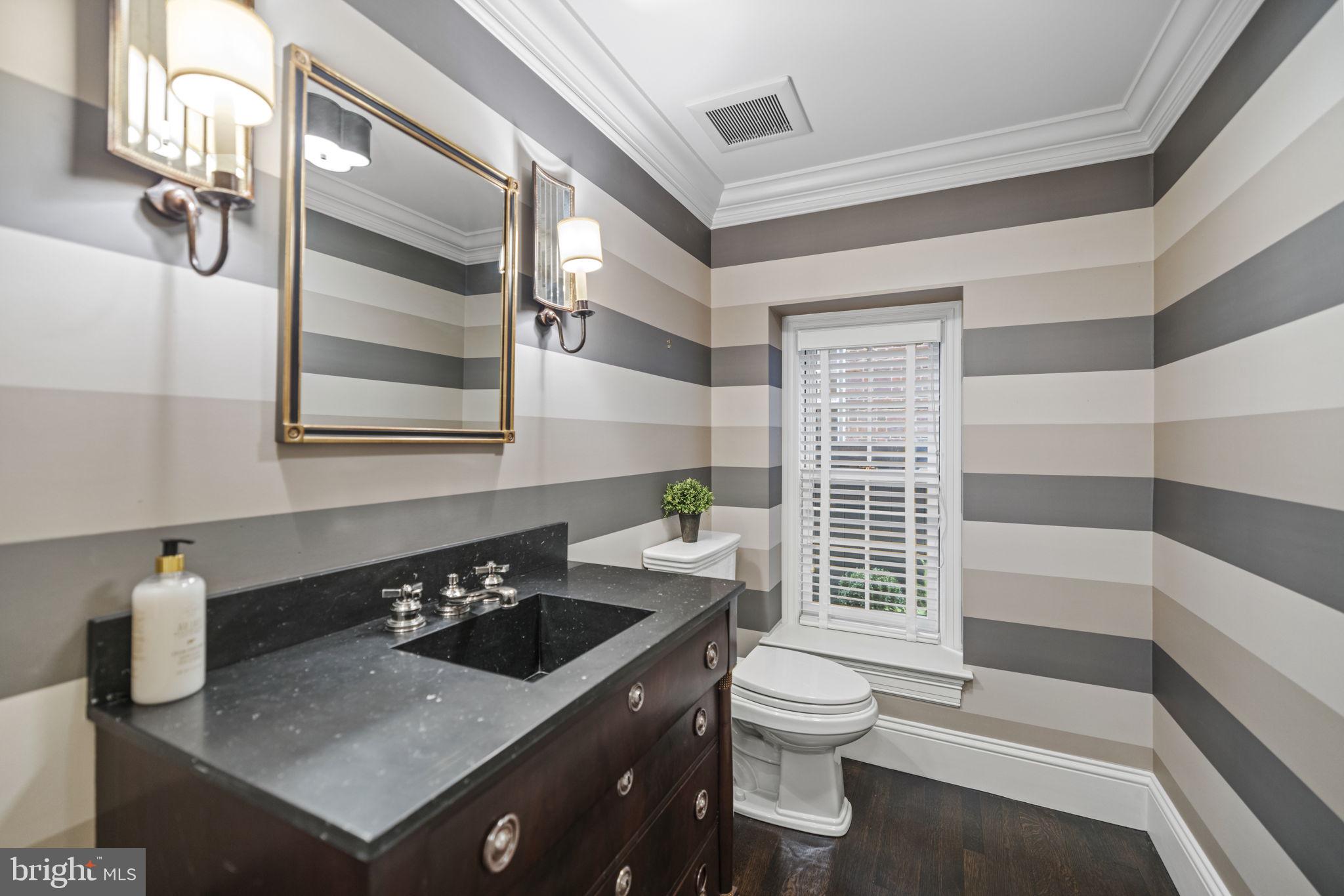 1832 24th Street Northwest Washington, DC 20008 - Photo 8 of 71