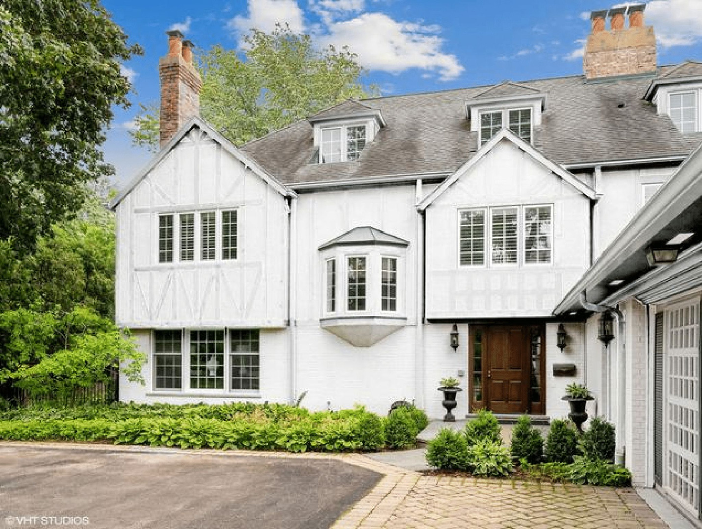 175 Dewindt Road Winnetka, IL 60093 - Photo 2 of 59