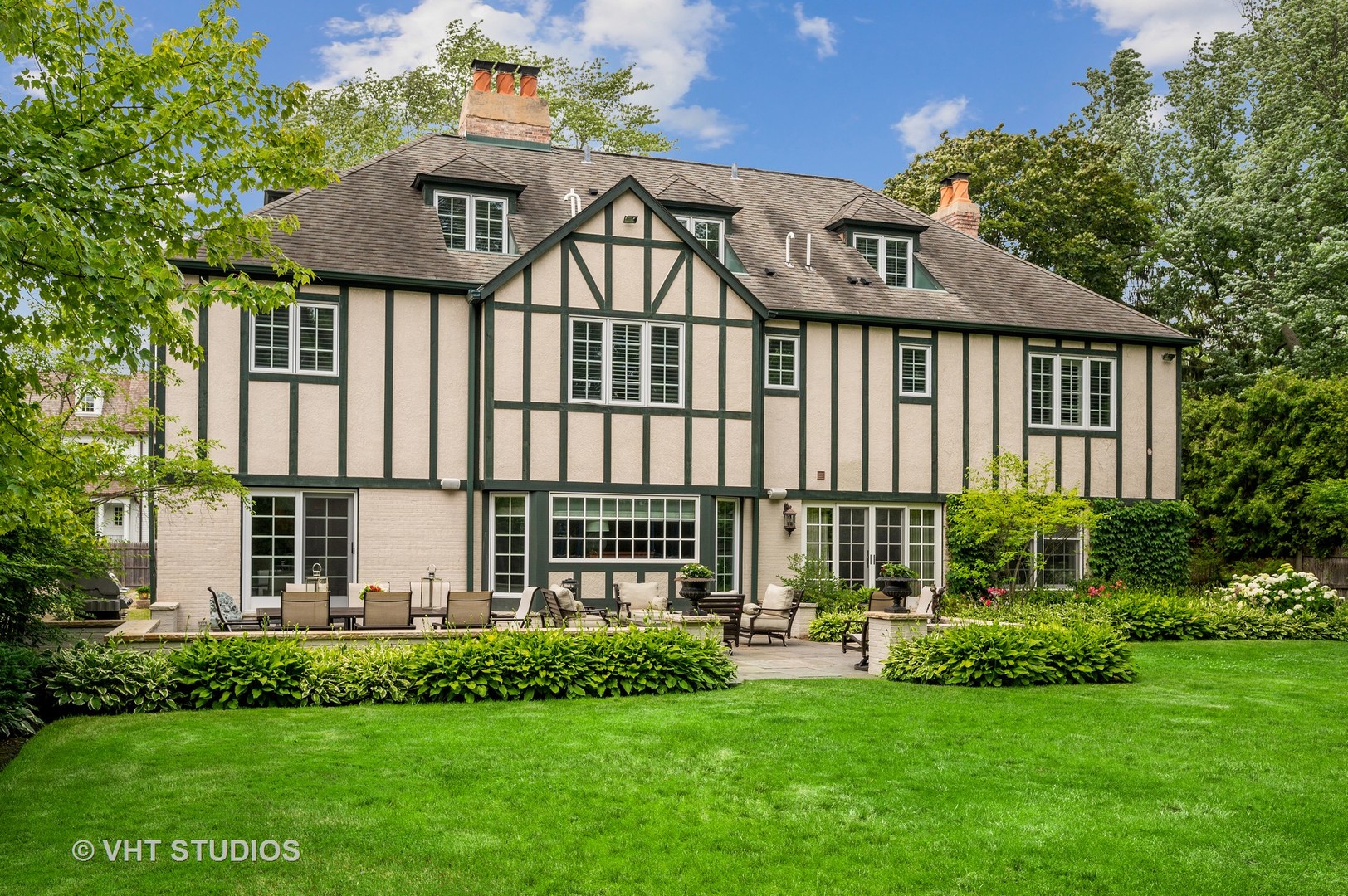 175 Dewindt Road Winnetka, IL 60093 - Photo 3 of 59