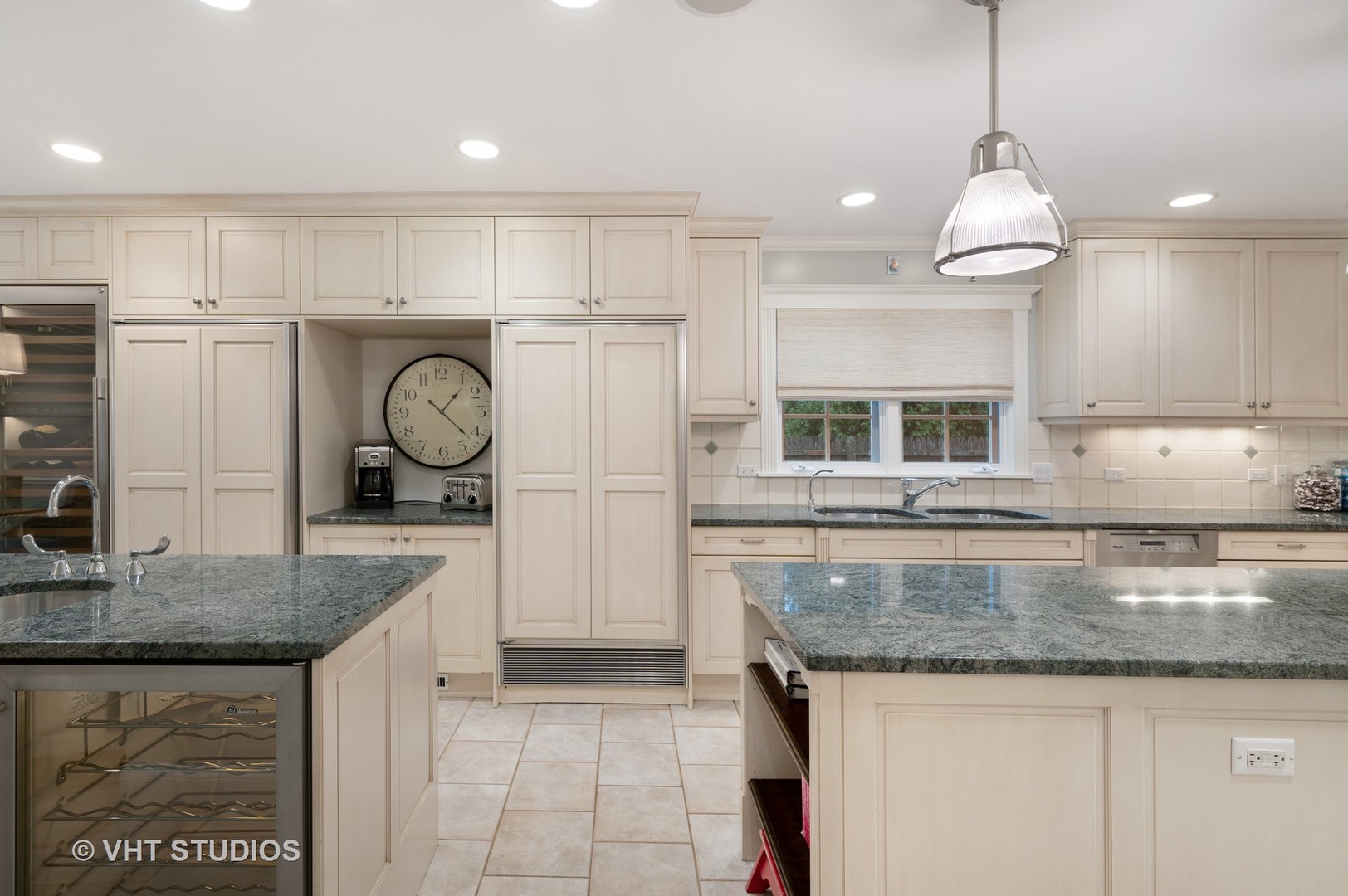 175 Dewindt Road Winnetka, IL 60093 - Photo 30 of 59