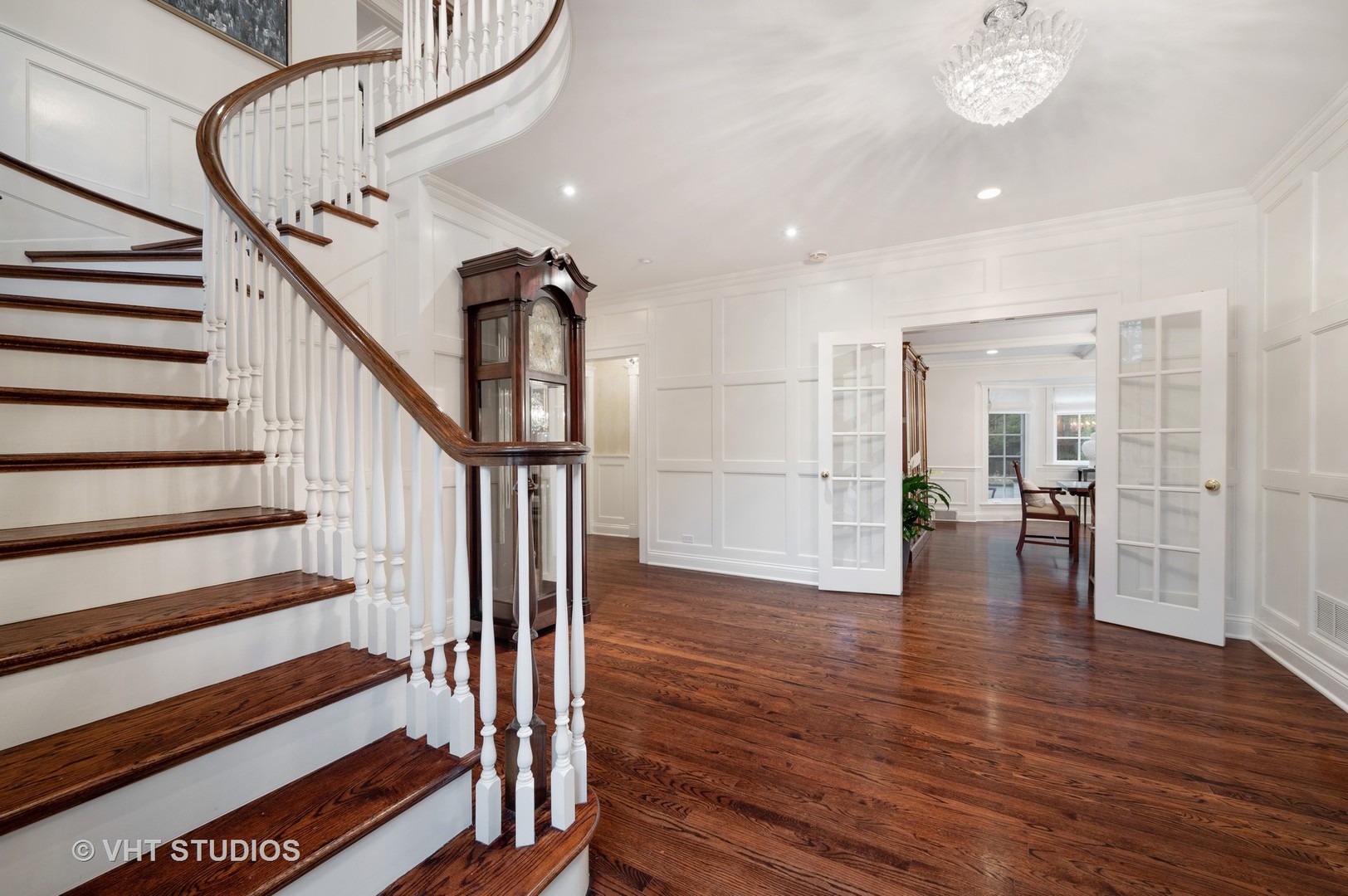 175 Dewindt Road Winnetka, IL 60093 - Photo 9 of 59