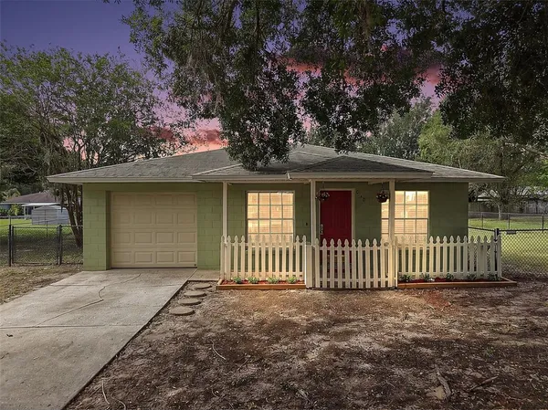 $275,000 | 610 Palmetto Drive, Mascotte, FL 34753