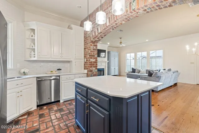 $2,750 | 123 Croft Row, Lafayette, LA 70503