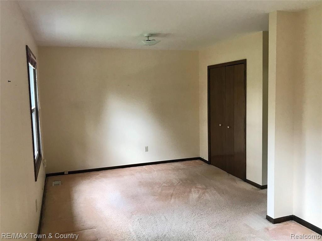 8340 Potter Road Flushing, MI 48433 - Photo 20 of 43