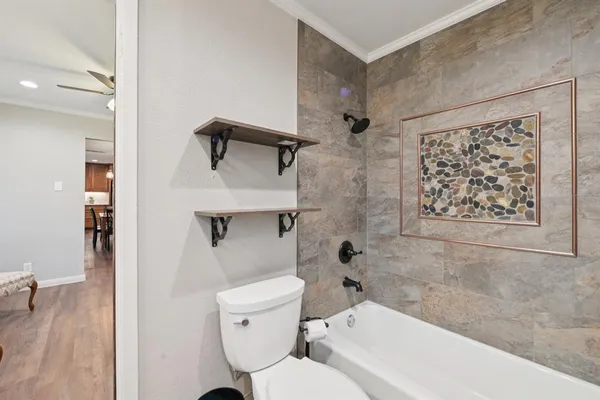 $489,000 | 17 Lincolnshire Circle, Bedford, TX 76021