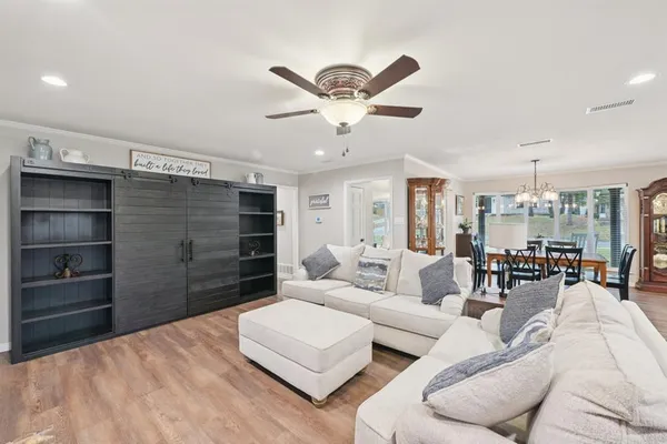 $489,000 | 17 Lincolnshire Circle, Bedford, TX 76021