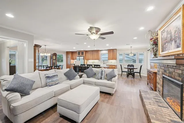 $519,900 | 17 Lincolnshire Circle, Bedford, TX 76021