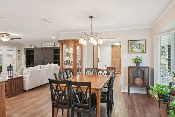 $489,000 | 17 Lincolnshire Circle, Bedford, TX 76021