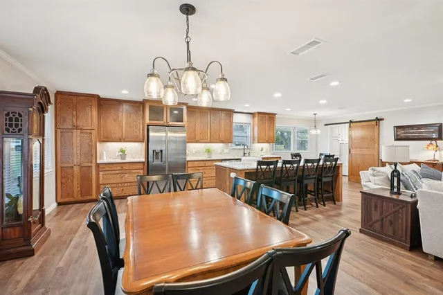 $519,900 | 17 Lincolnshire Circle, Bedford, TX 76021