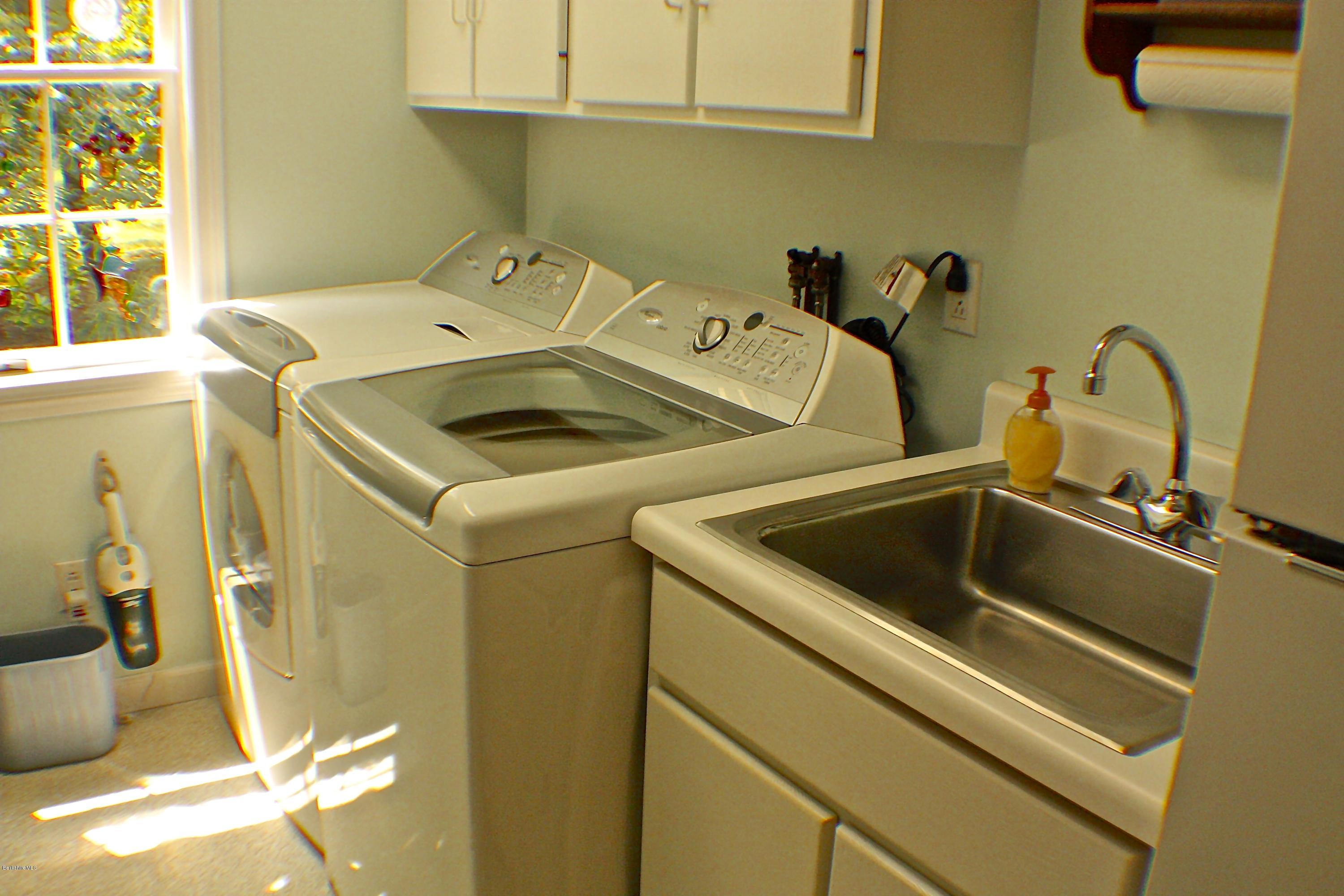 11 Quiet Knoll Road Stockbridge, MA 01266 - Photo 12 of 23 a utility room with dryer and washer