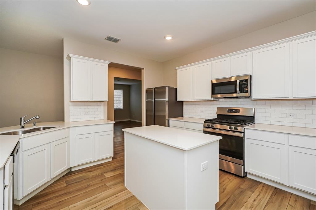 14608 Serrano Ridge Road Fort Worth, TX 76052 - Photo 8 of 18