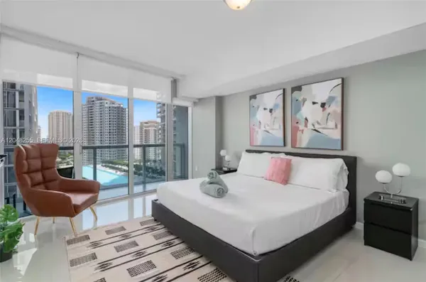 $3,800 | 485 Brickell Avenue, Unit 1901, Miami, FL 33131
