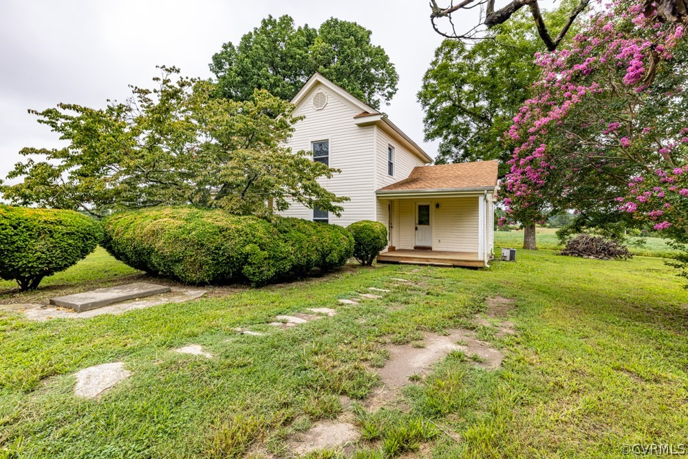 8150 Hungarytown Road Crewe, VA 23930 - Photo 3 of 26 Gallery Image 3