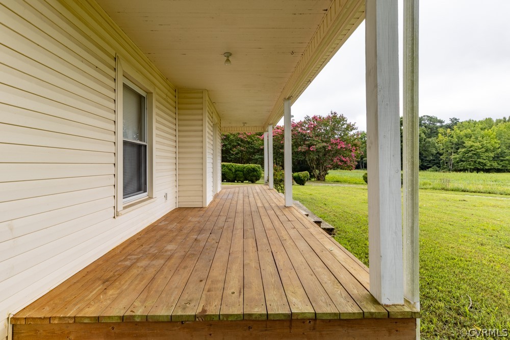8150 Hungarytown Road Crewe, VA 23930 - Photo 4 of 26 Gallery Image 4