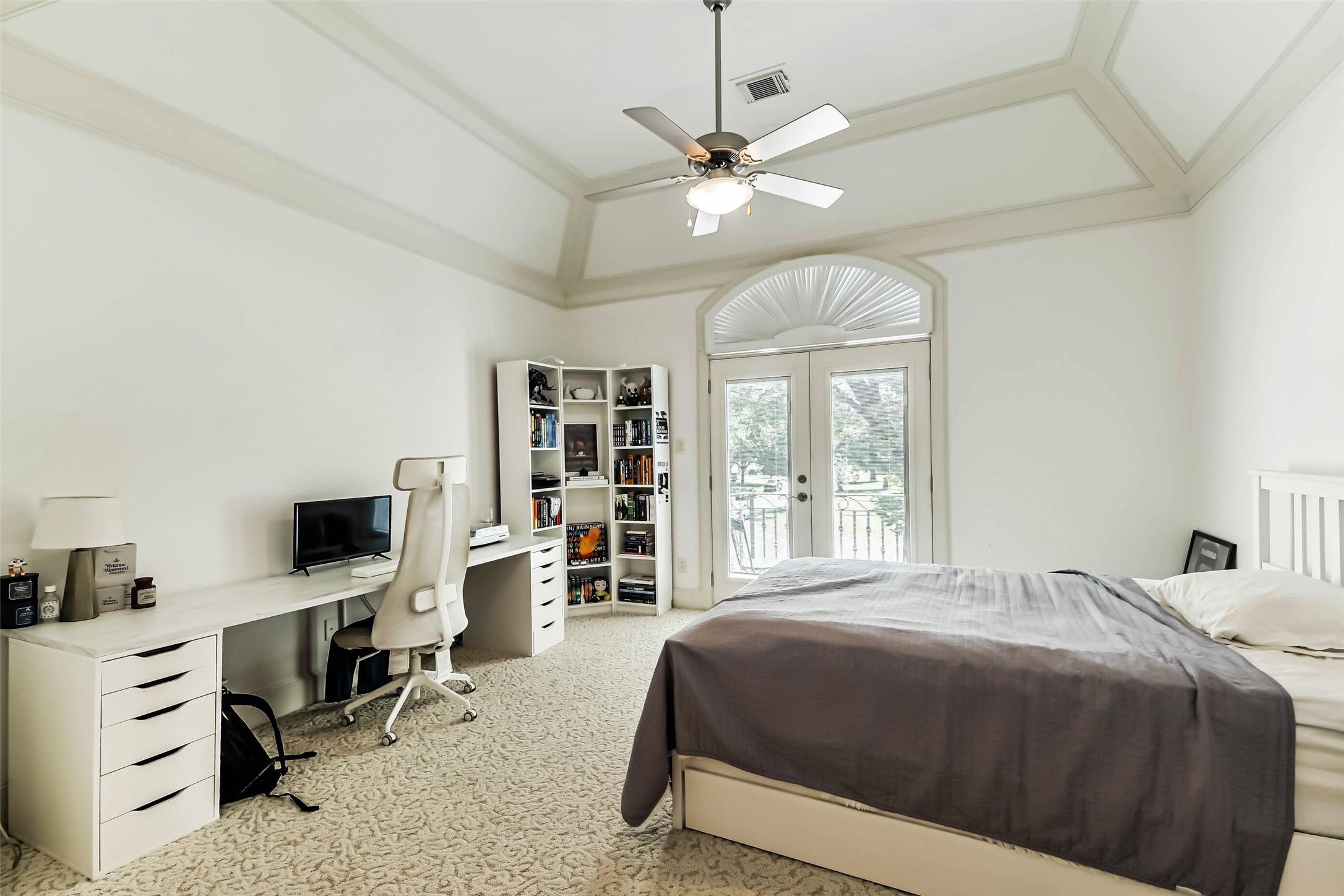 2502 Chimney Rock Road Houston, TX 77056 - Photo 45 of 50 Third bedroom on the second floor featuring a curved entry, natural light and view of the greenery