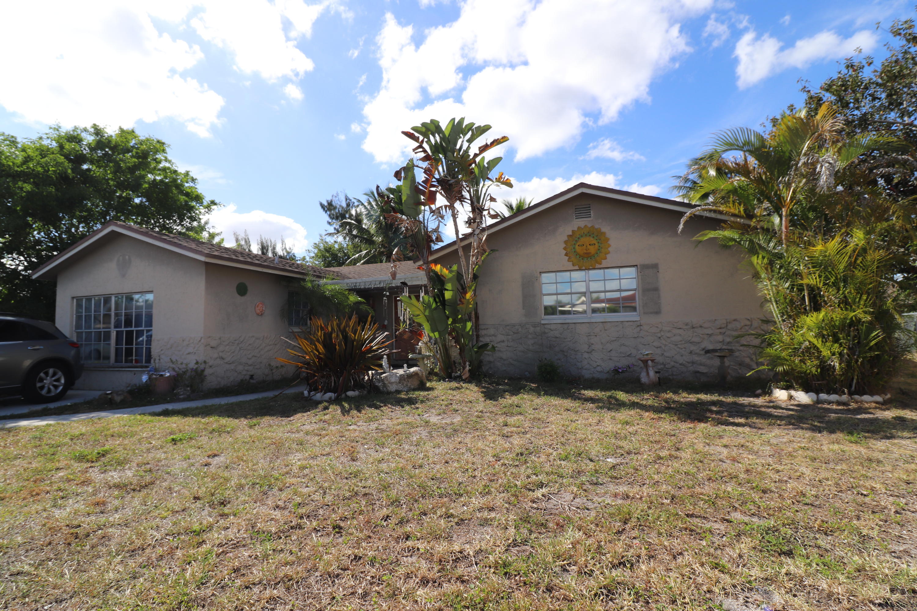 9035 Southwest 9th Street Boca Raton, FL 33433 - Photo 2 of 9 IMG_0533