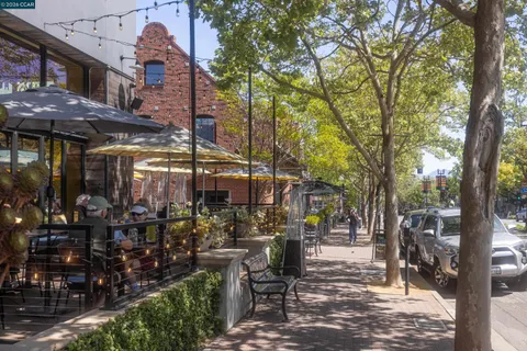 $1,398,000 | 1000 Dewing Avenue, Unit 210, Lafayette, CA 94549