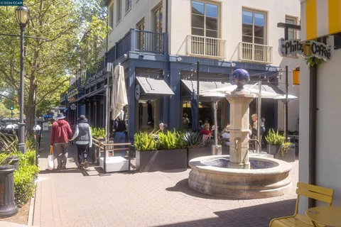 $1,398,000 | 1000 Dewing Avenue, Unit 210, Lafayette, CA 94549