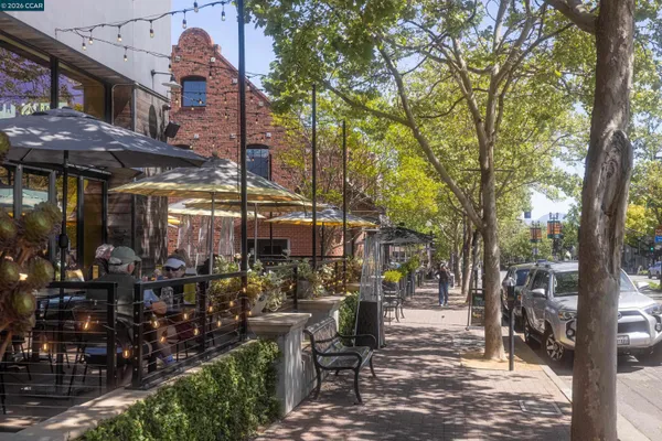 $1,398,000 | 1000 Dewing Avenue, Unit 210, Lafayette, CA 94549