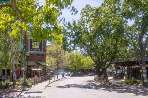 $1,398,000 | 1000 Dewing Avenue, Unit 210, Lafayette, CA 94549