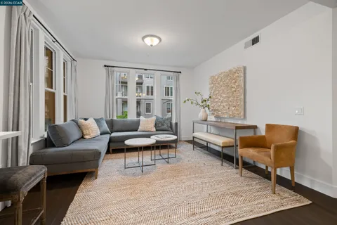 $1,398,000 | 1000 Dewing Avenue, Unit 210, Lafayette, CA 94549