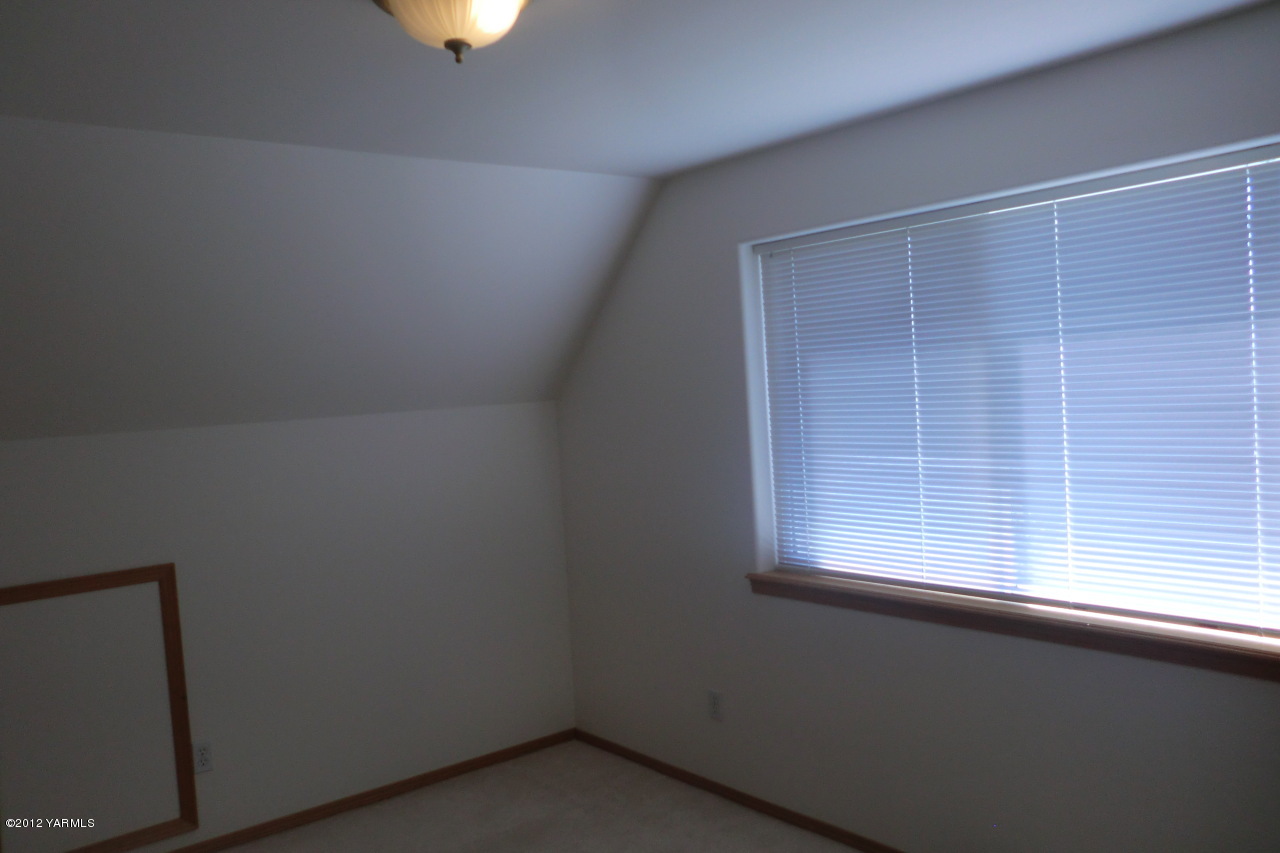 12113 West Barrett Road Yakima, WA 98908 - Photo 26 of 36 a view of a small space with a window