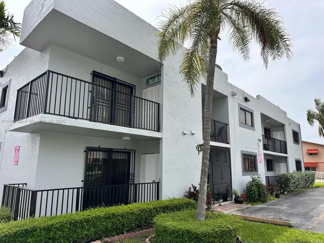 $2,250 | 1380 West 41st Street, Unit 201, Hialeah, FL 33012