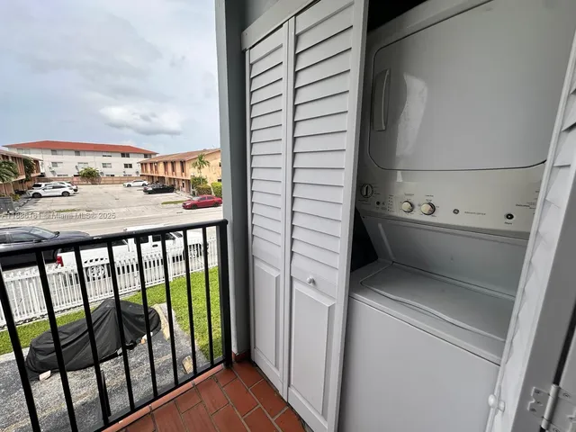 $2,250 | 1380 West 41st Street, Unit 201, Hialeah, FL 33012
