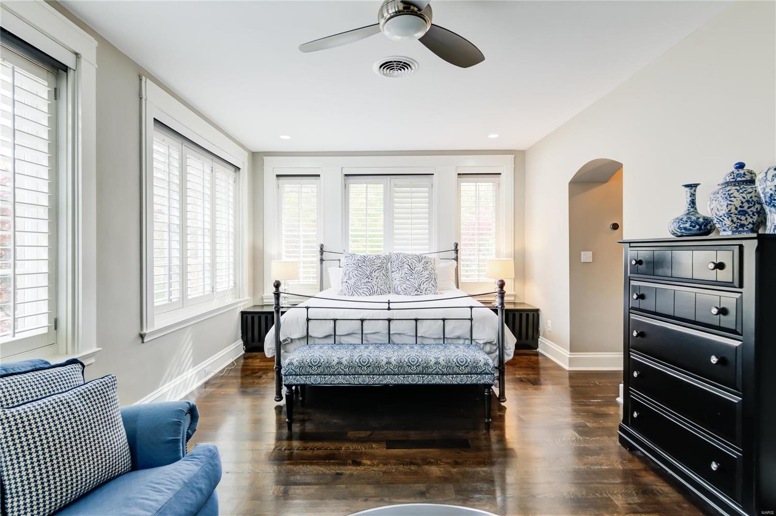 6443 Wydown Boulevard Clayton, MO 63105 - Photo 24 of 50