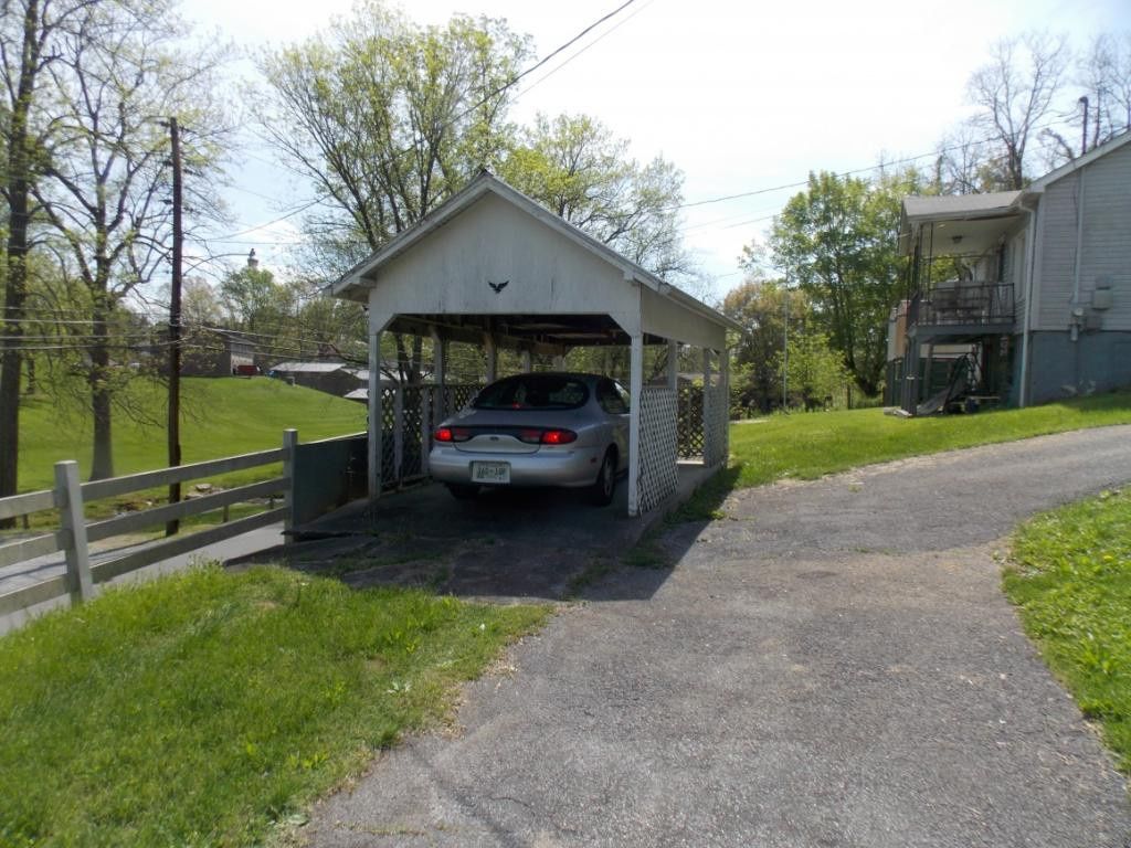 776 Wagner Road Bristol, VA 24201 - Photo 2 of 15 Photo 2