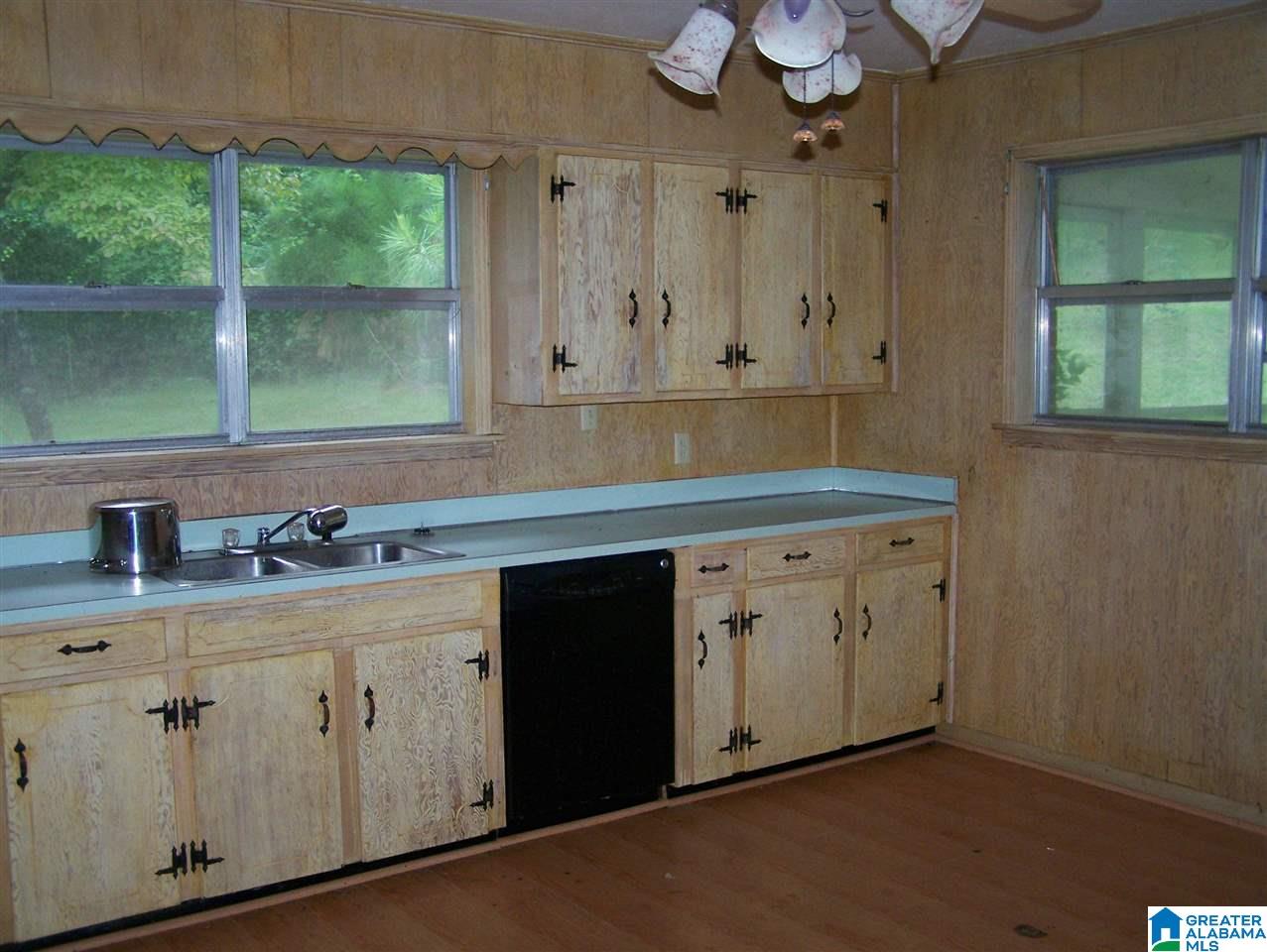 1835 Alexandria Road Weaver, AL 36277 - Photo 4 of 34