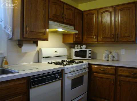 1036 Ramsgate Road Flint, MI 48532 - Photo 15 of 39 20367530-14.JPG