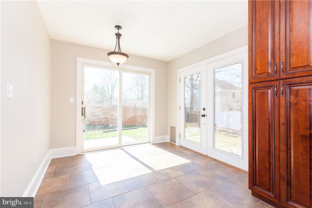 121 Sextant Road Manahawkin, NJ 08050 - Photo 13 of 20