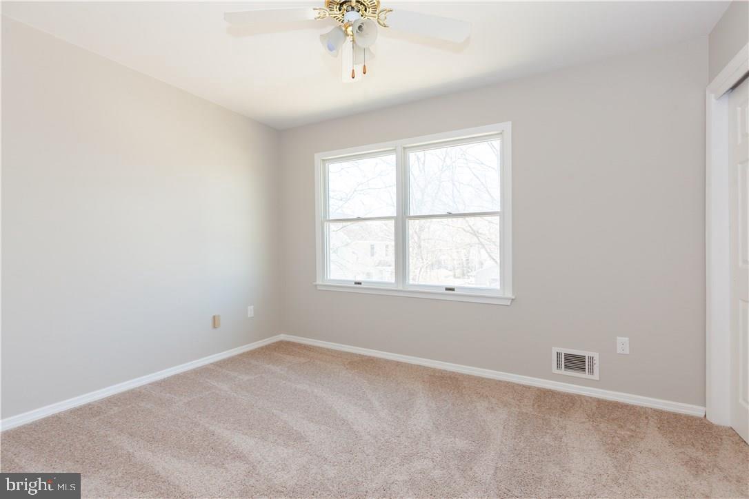 121 Sextant Road Manahawkin, NJ 08050 - Photo 17 of 20