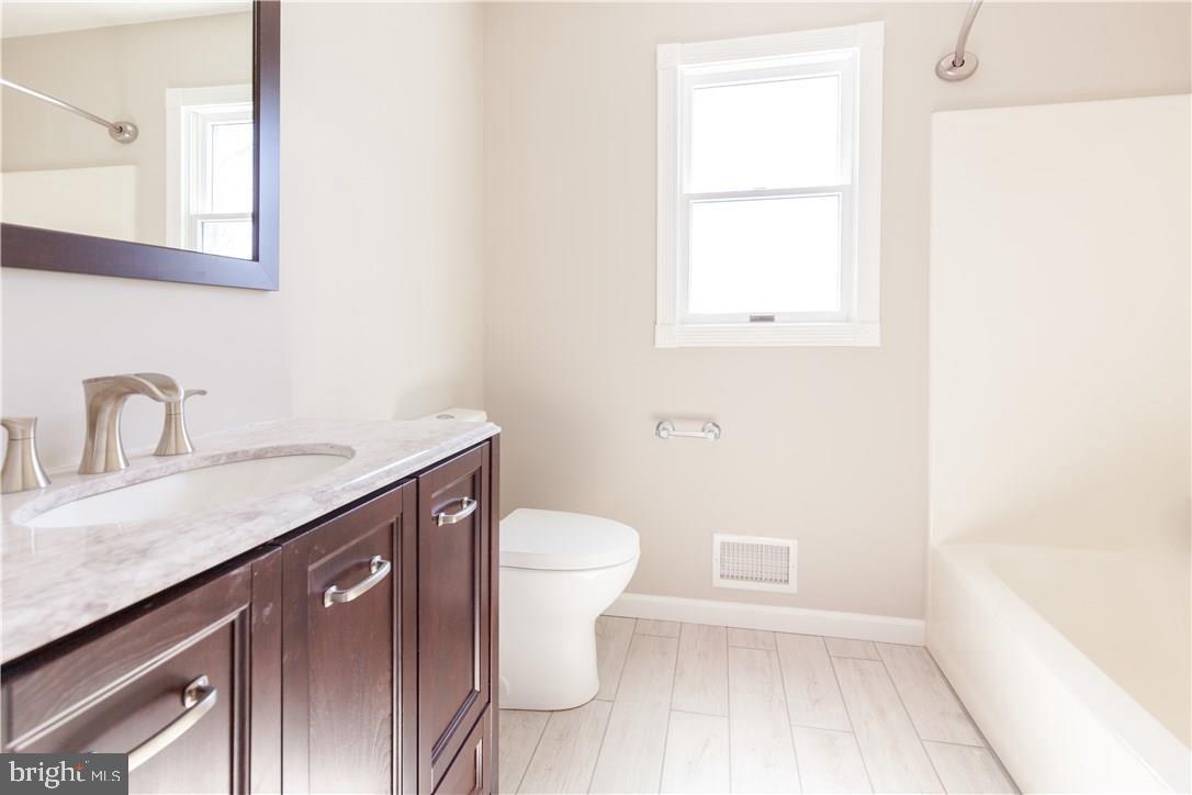 121 Sextant Road Manahawkin, NJ 08050 - Photo 18 of 20
