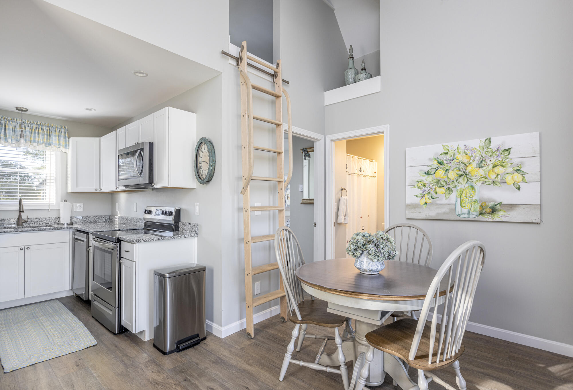 994 Portland Road, Unit 1 Saco, ME 04072 - Photo 6 of 27 994 Portland Rd._#1_004