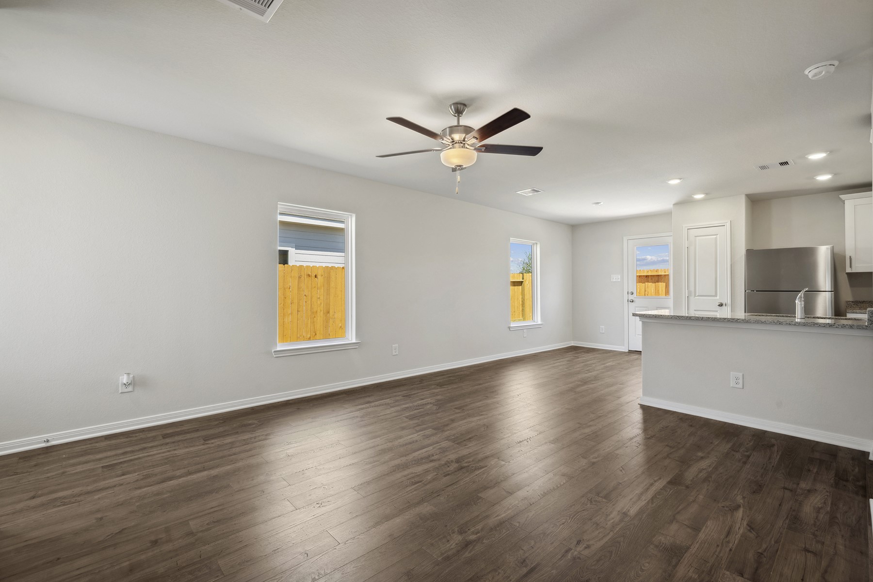 10430 Red Cardinal Drive Cleveland, TX 77328 - Photo 6 of 23