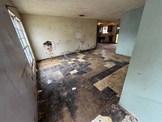 $200,000 | 6127 Wagon Bend, Austin, TX 78744