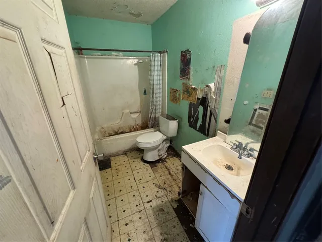 $200,000 | 6127 Wagon Bend, Austin, TX 78744