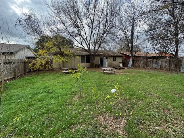 $200,000 | 6127 Wagon Bend, Austin, TX 78744